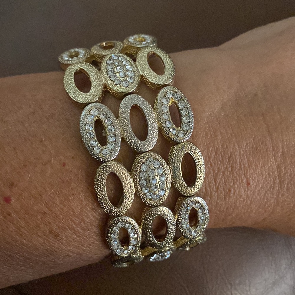 Gold fashion bracelet
